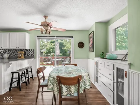 5827 Dewey Avenue Indianapolis IN 46219