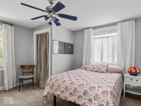 5827 Dewey Avenue Indianapolis IN 46219
