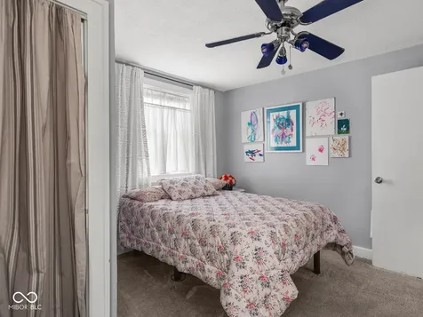 5827 Dewey Avenue Indianapolis IN 46219