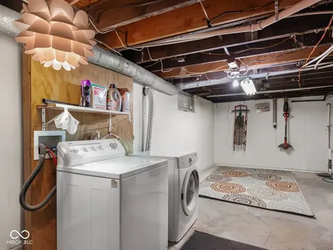 5827 Dewey Avenue Indianapolis IN 46219
