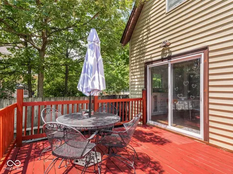 5827 Dewey Avenue Indianapolis IN 46219