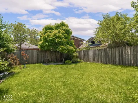 5827 Dewey Avenue Indianapolis IN 46219