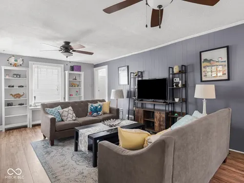 5827 Dewey Avenue Indianapolis IN 46219