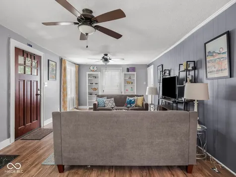 5827 Dewey Avenue Indianapolis IN 46219