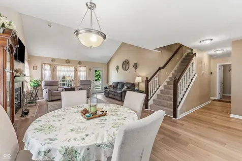 6075 Prairie Stream Way Columbus IN 47203