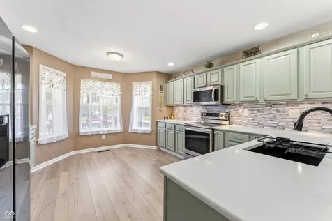 6075 Prairie Stream Way Columbus IN 47203