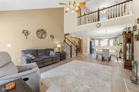 6075 Prairie Stream Way Columbus IN 47203