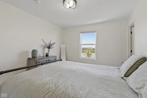 2131 Tompkins Drive Westfield IN 46074