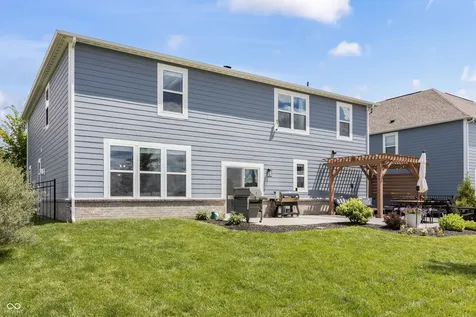 2131 Tompkins Drive Westfield IN 46074