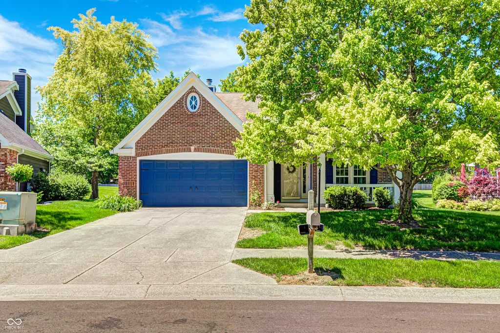 10713 Pimlico Circle Carmel IN 46280