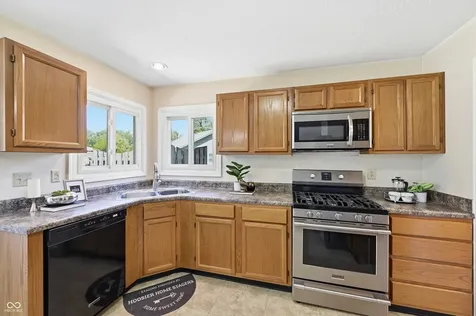 10713 Pimlico Circle Carmel IN 46280