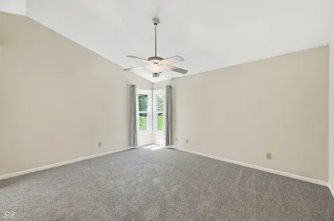 10713 Pimlico Circle Carmel IN 46280