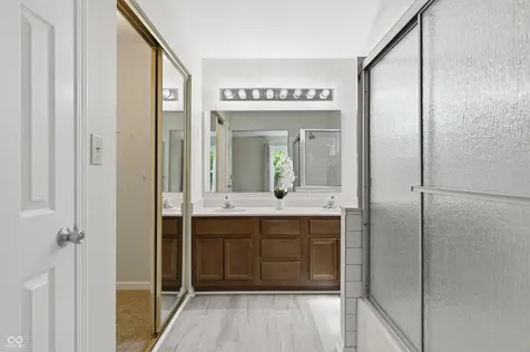 10713 Pimlico Circle Carmel IN 46280