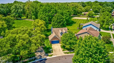 10713 Pimlico Circle Carmel IN 46280
