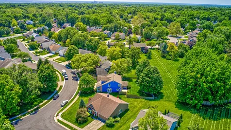 10713 Pimlico Circle Carmel IN 46280
