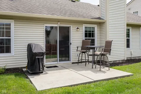 10542 Cedar Drive Fishers IN 46037