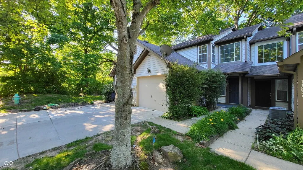 11539 Hidden Bay Indianapolis IN 46236