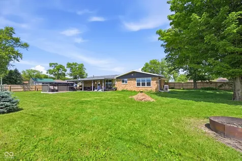 1509 N Lafayette Drive Muncie IN 47303