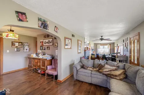 1804 N Ewing Street Seymour IN 47274