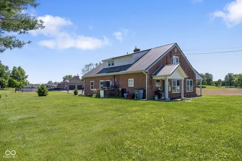 1804 N Ewing Street Seymour IN 47274