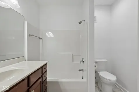 1128 Falcon Ridge Carmel IN 46280