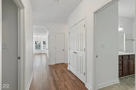 1128 Falcon Ridge Carmel IN 46280