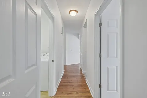 1128 Falcon Ridge Carmel IN 46280