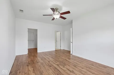 1128 Falcon Ridge Carmel IN 46280