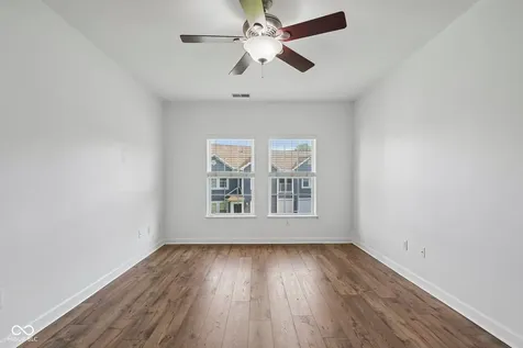 1128 Falcon Ridge Carmel IN 46280
