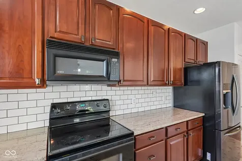 1128 Falcon Ridge Carmel IN 46280