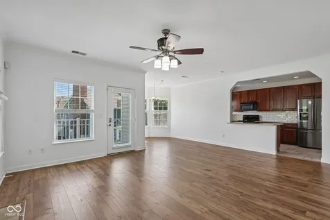 1128 Falcon Ridge Carmel IN 46280