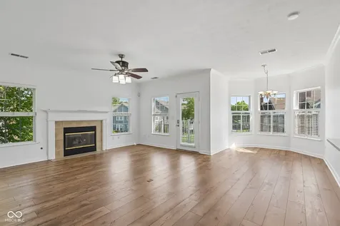 1128 Falcon Ridge Carmel IN 46280