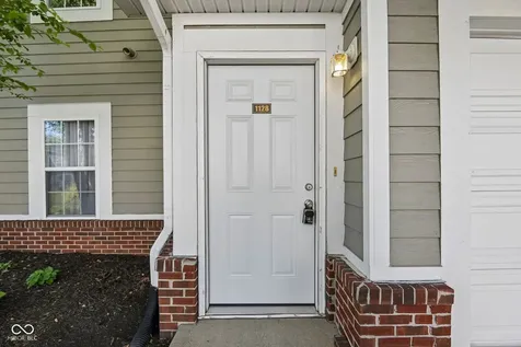 1128 Falcon Ridge Carmel IN 46280