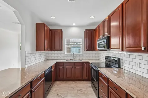 1128 Falcon Ridge Carmel IN 46280