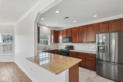 1128 Falcon Ridge Carmel IN 46280