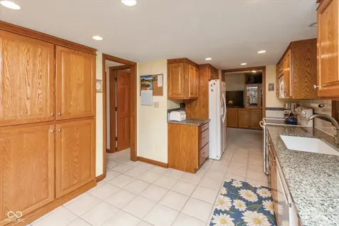 6589 Baron Court Avon IN 46123