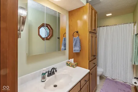6589 Baron Court Avon IN 46123