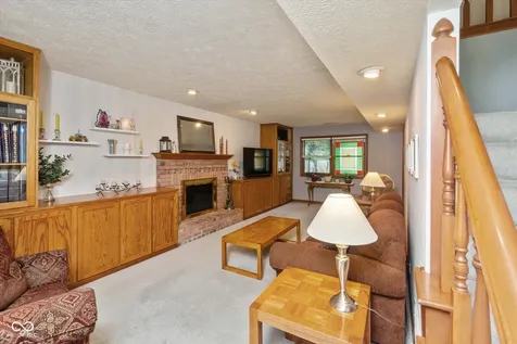 6589 Baron Court Avon IN 46123