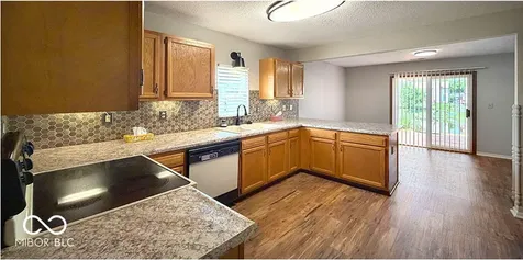 618 Deer Trail Drive Indianapolis IN 46217
