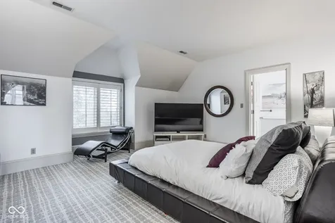 290 Breakwater Drive Fishers IN 46037
