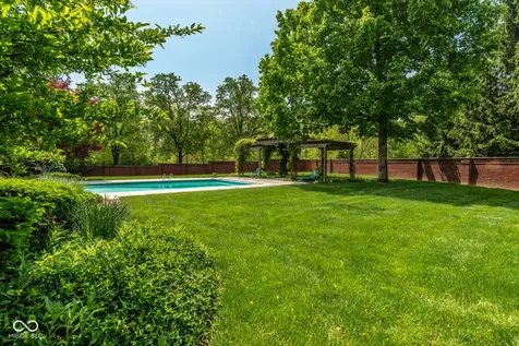 290 Breakwater Drive Fishers IN 46037