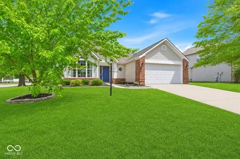 8940 Woodlark Drive Fishers IN 46038