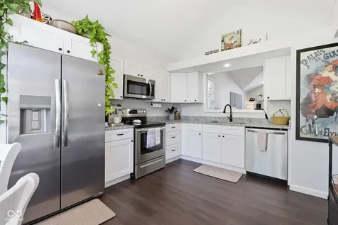 8940 Woodlark Drive Fishers IN 46038