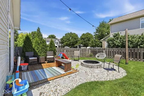 8940 Woodlark Drive Fishers IN 46038