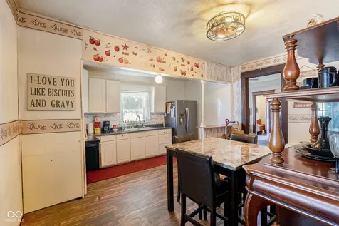 202 W Laurel Street Seymour IN 47274