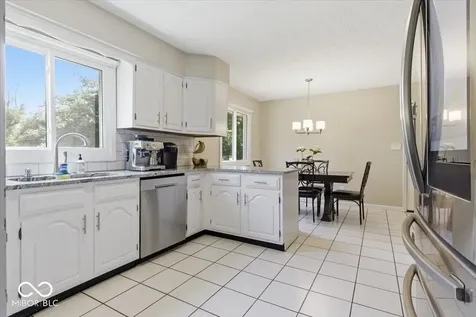 4027 E 61st Street Indianapolis IN 46220