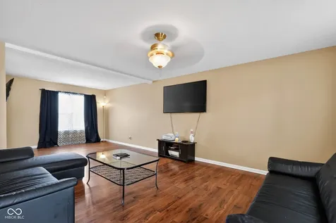 4451 Ringstead Way Indianapolis IN 46235