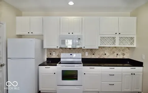 1405 Sierra Carmel IN 46280