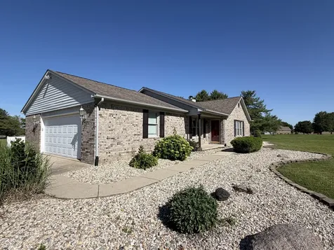 1136 Holmes Road Lebanon IN 46052