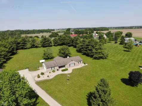 1136 Holmes Road Lebanon IN 46052